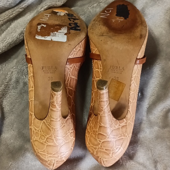 Furla Embossed Italian Leather Heels - Picture 9 of 14